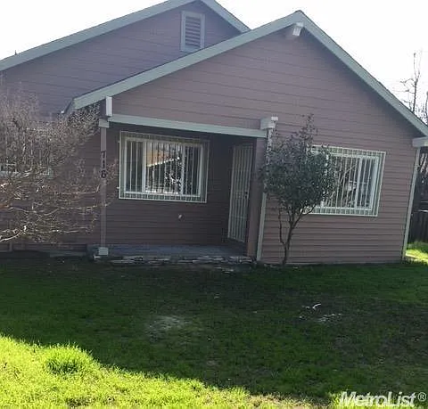 716 Lassen Ave photo 1