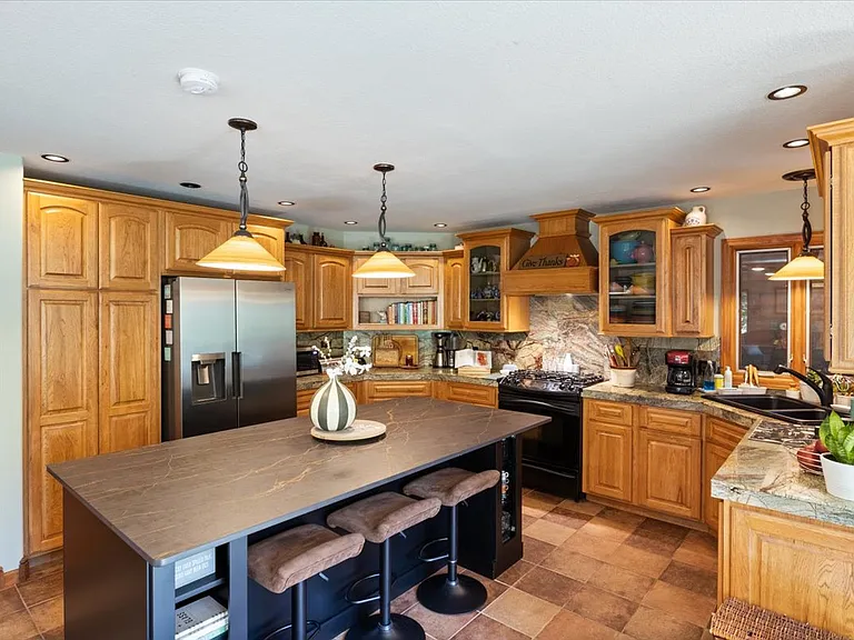 141 Rocksalot Dr — Photo 5