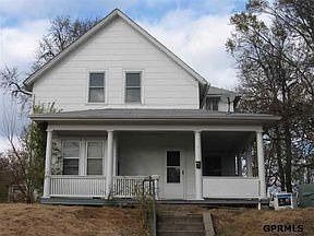 2nd image of 4018 Charles St