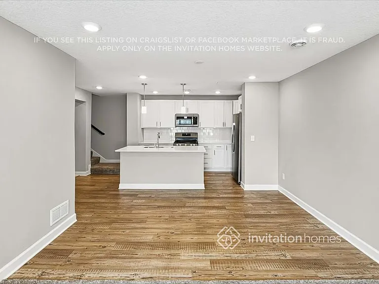 10948 Yalta St #B — Photo 6