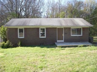 425 Wellingford St, Charlotte, NC 28213