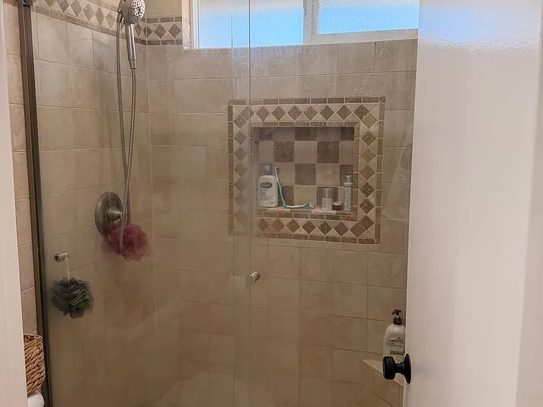 5255 Goldenridge Ct — Photo 17