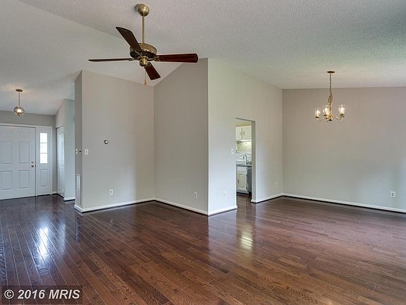 5th image of 7613 Virginia Ln