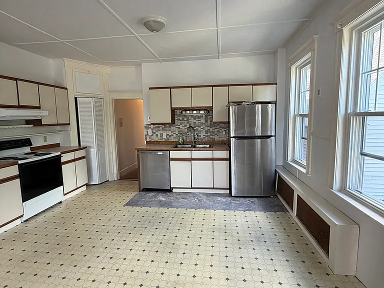 12 Dolphin Ave #3 — Photo 8