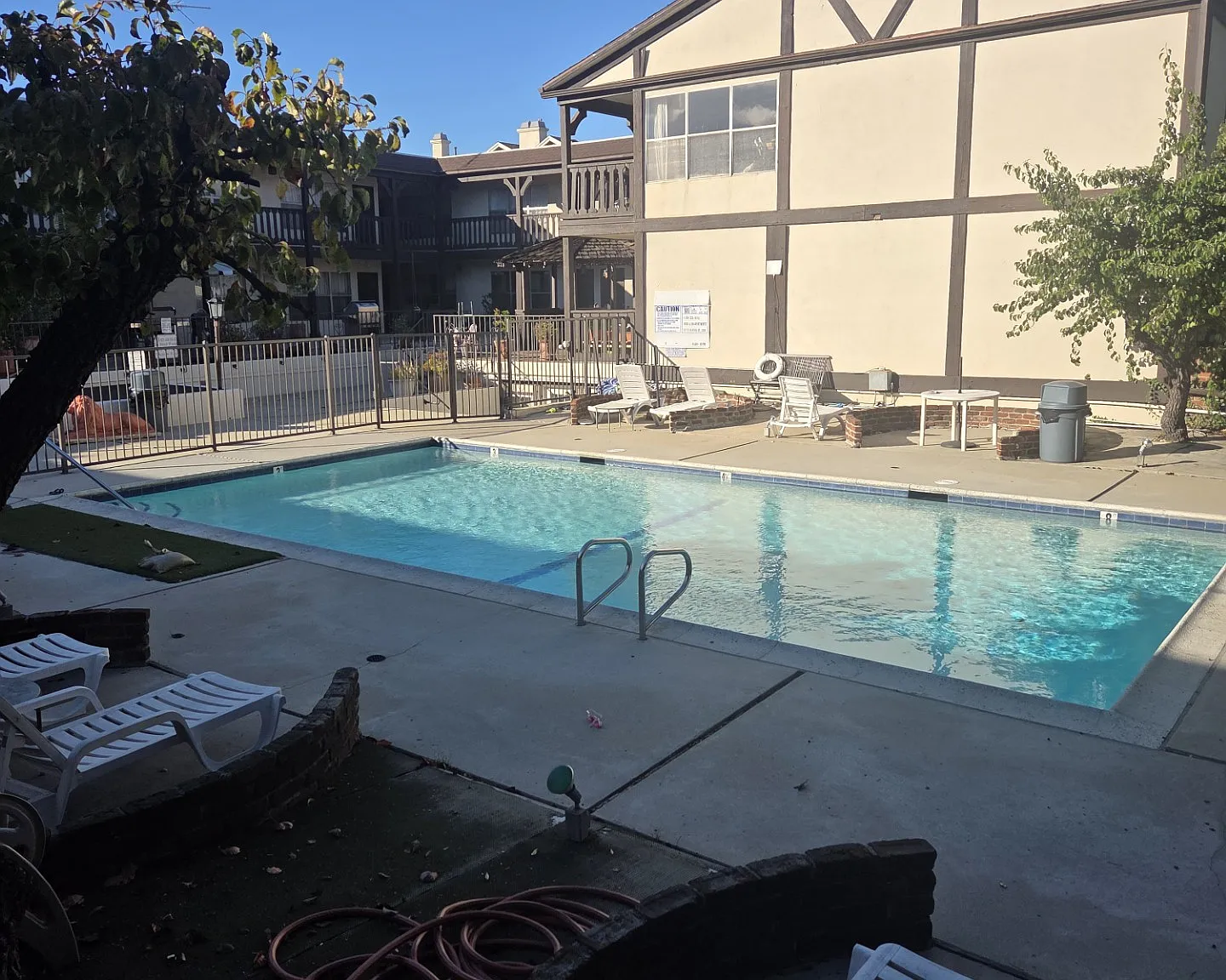 Red Lion Apartments — Photo 3
