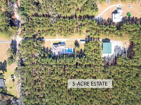 625 Bodaford Rd, Richmond Hill, GA 31324