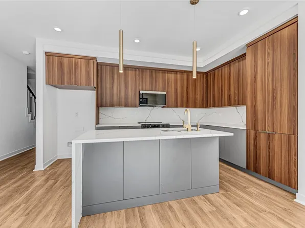 1117 Emilia Ave, Lowell, AR 72745