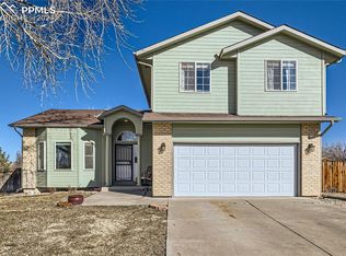 523 W Hook Dr, Pueblo West, CO 81007