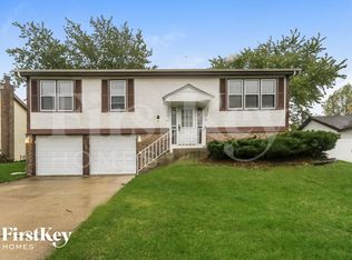 7437 W Hickory Creek Dr, Frankfort, IL 60423