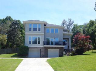 7563 Lakeside Dr, Milton, FL 32583