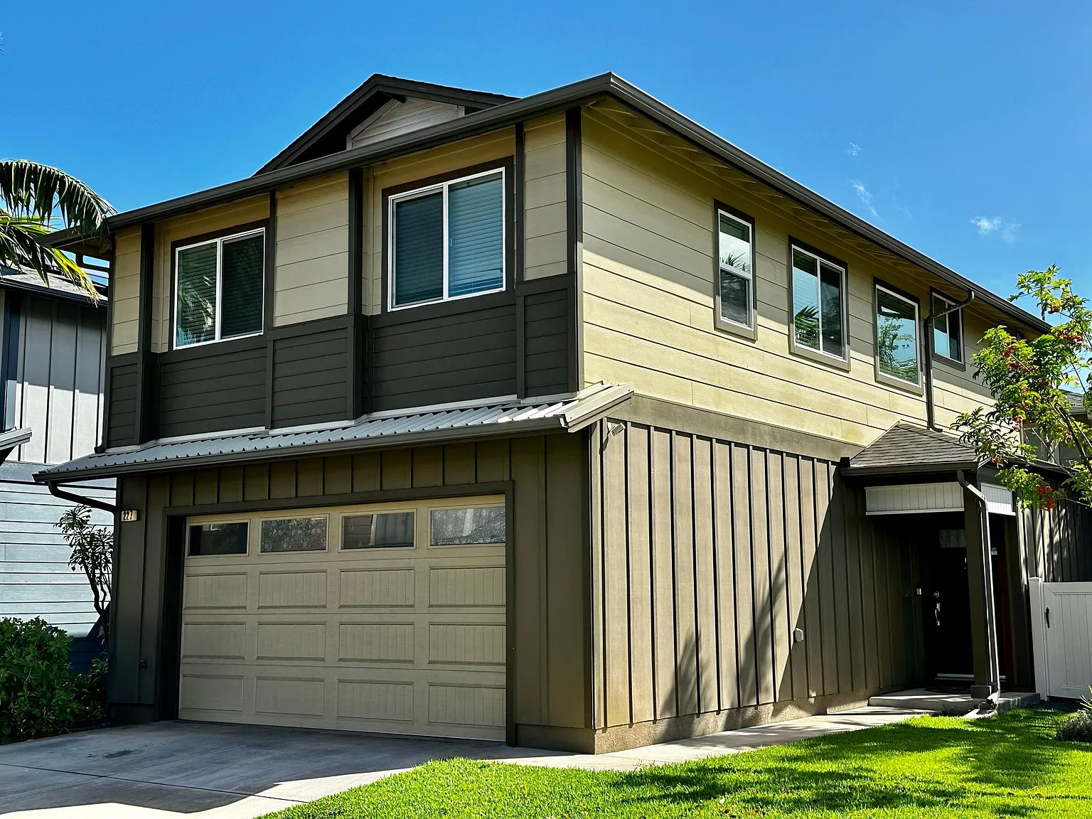 3 bed, 2.5 bath, 1456 sqft, $4,200 — Photo 2