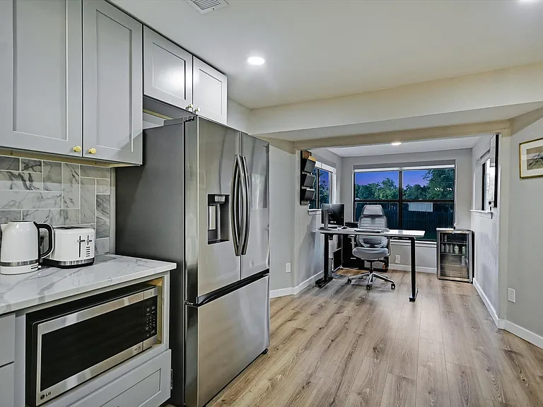 1006 Hollybluff St — Photo 12