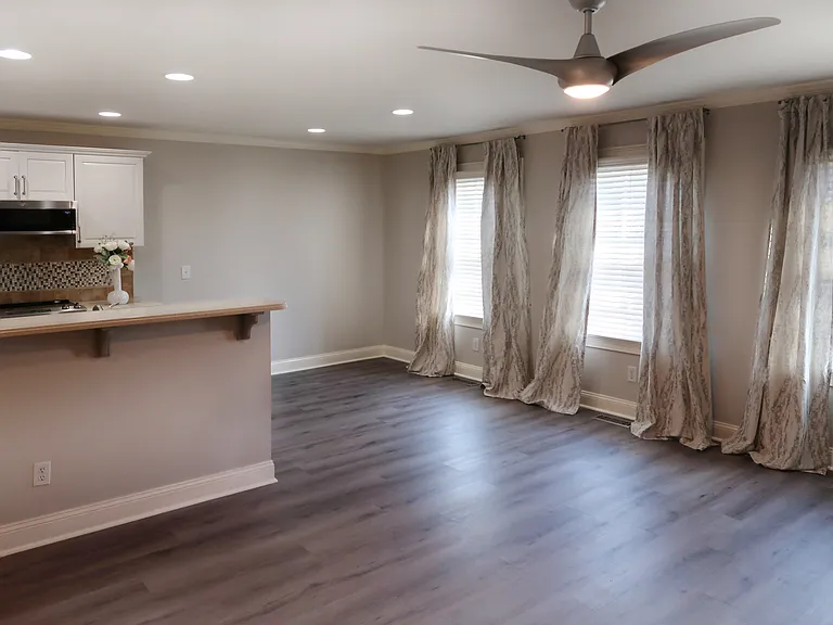 312 W Wayne St #C — Photo 12