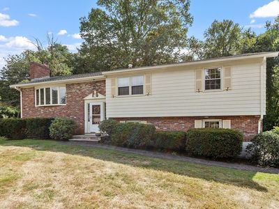4 Mansfield Dr, Chelmsford, MA, 01824