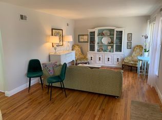 810 S Berry Rd, Saint Louis, MO 63122