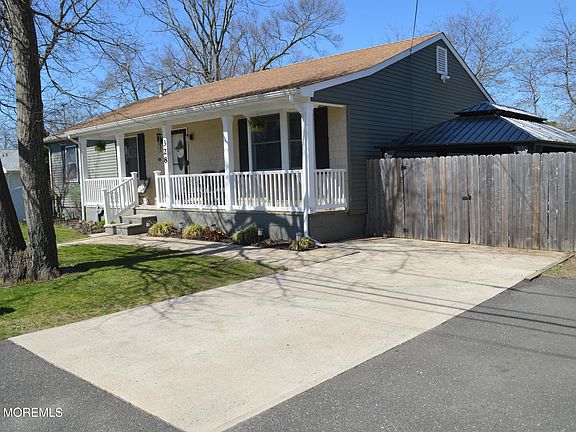 3rd image of 328 Ensign Avenue