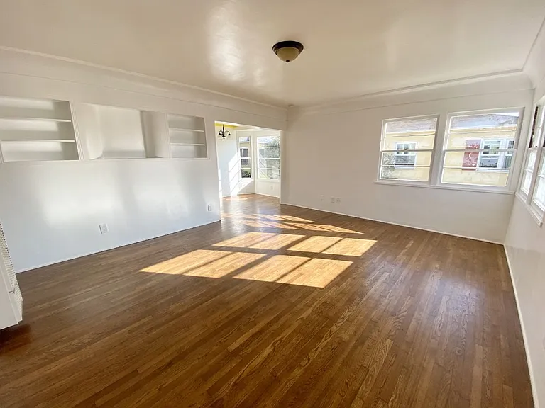36 Anacapa St — Photo 2