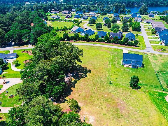 4th image of 101 Breezewood Dr