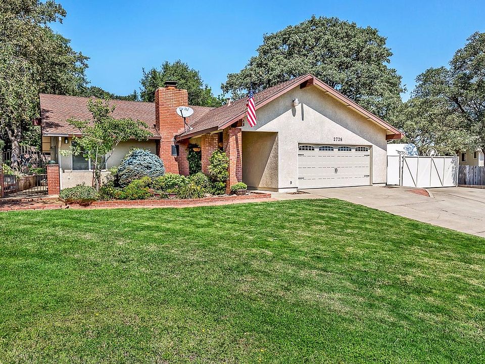 1st image of 2728 King Edward Dr