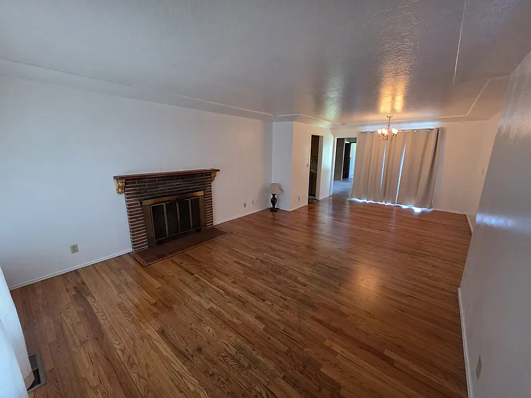 108 NE 143rd Ave — Photo 5