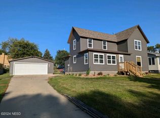 206 N Smith St, Clark, SD 57225