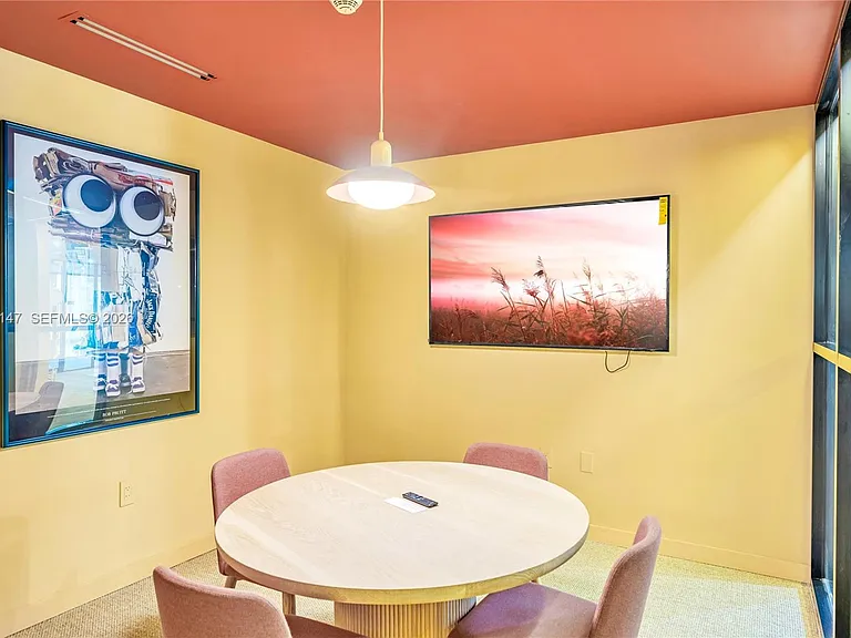 90 NE 32nd #Penthouse 20 — Photo 20