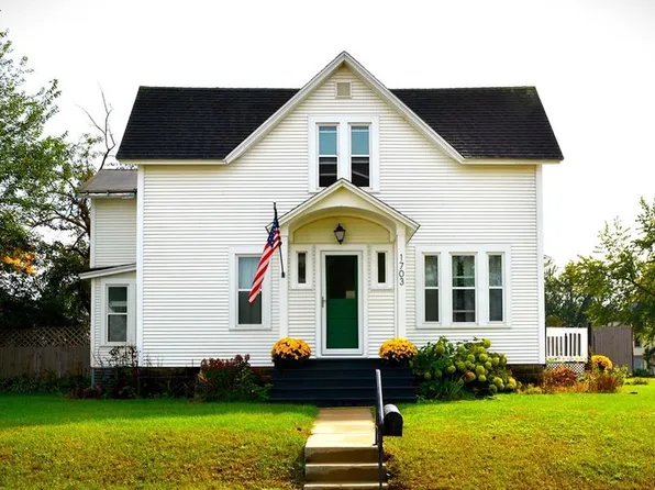 1703 Hogeboom Avenue, Eau Claire, WI 54701