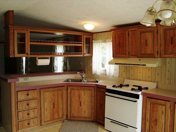 4th image of 15 Ledgewood Dr