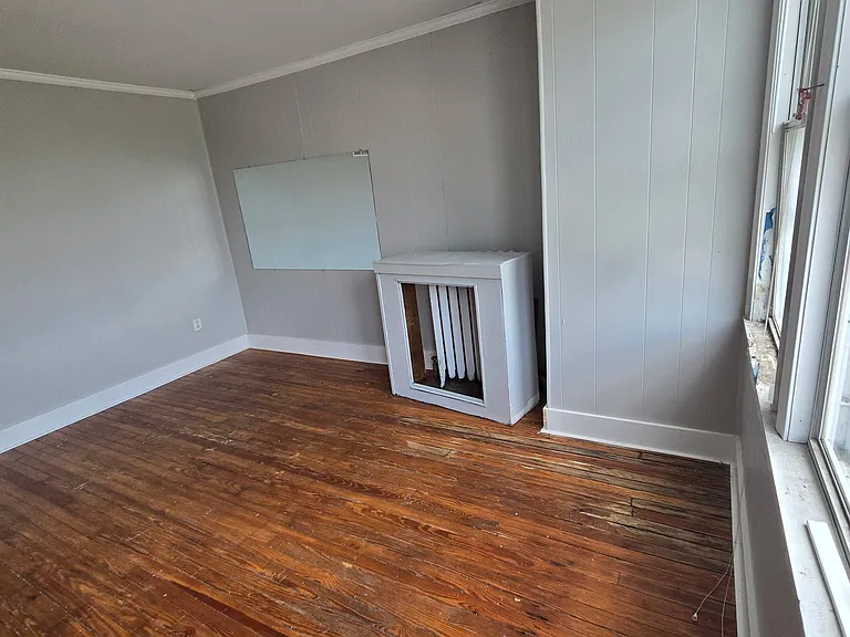 1364 Ruan St — Photo 5