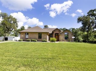 119 Coleman Dr, Angleton, TX 77515