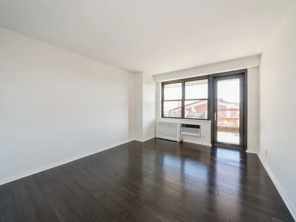 500 Central Avenue image 15 of 28