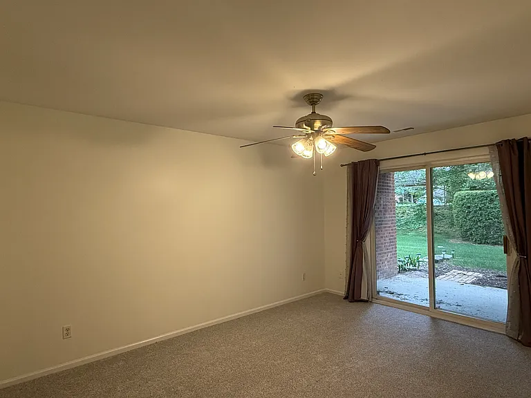 44837 Marigold Dr — Photo 15
