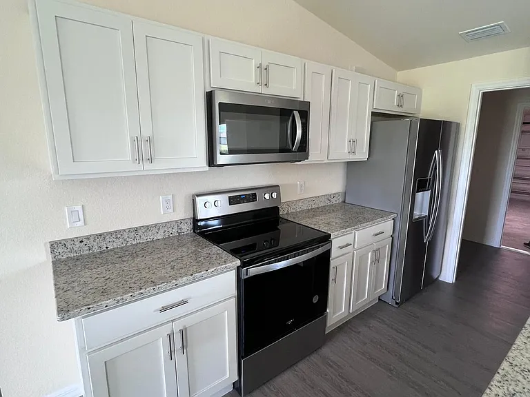 1150 Norge Ct — Photo 5