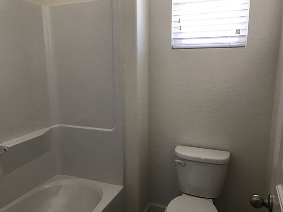 5th image of 10948 Bloomsburg Dr