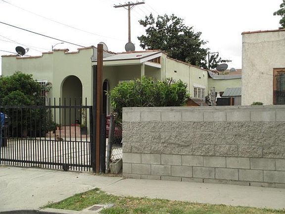 3rd image of 3102 W 59th St