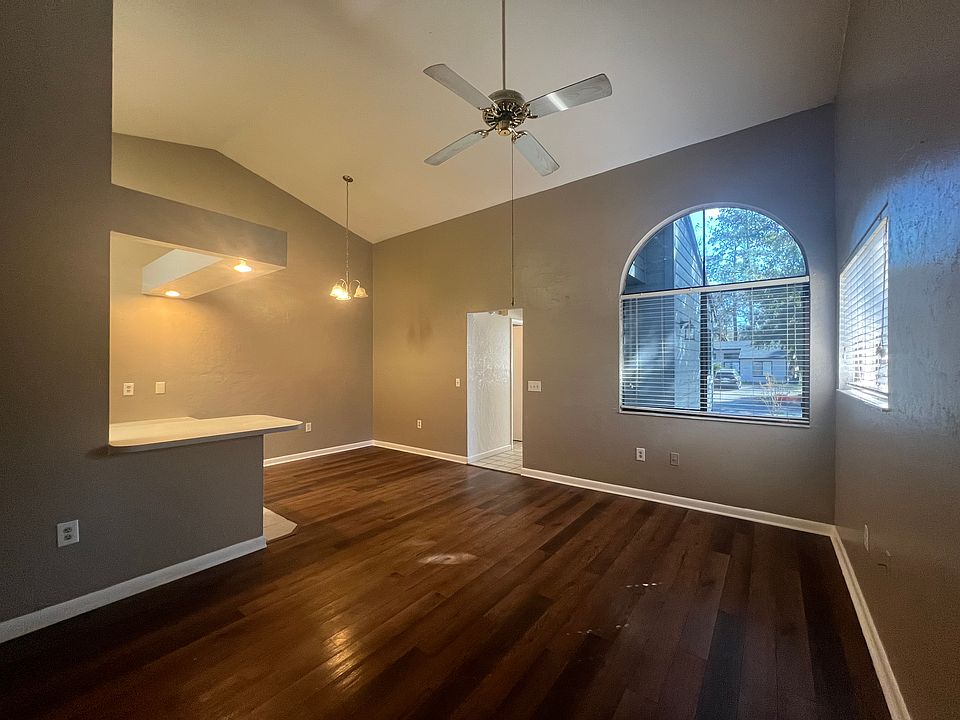 Living room with high ceiling