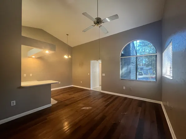 2934 SW 38th Pl, Gainesville, FL 32608