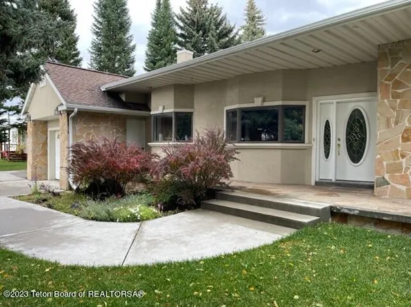 615 Jackson St, Afton, WY 83110