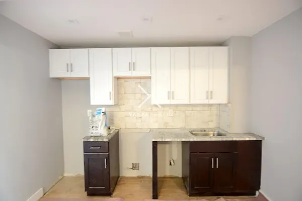 Rented by Yaffa Realty LLC | media 15