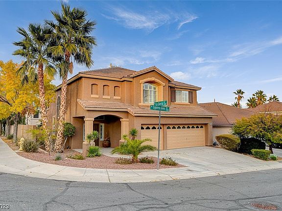 3rd image of 10136 Cypress Glen Ave