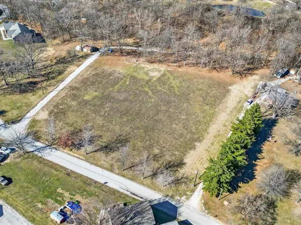 Centerville Rd, Columbia, IL 62236