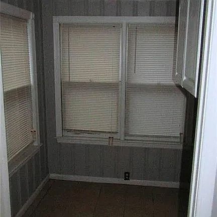 3rd image of 219 N Home Ave