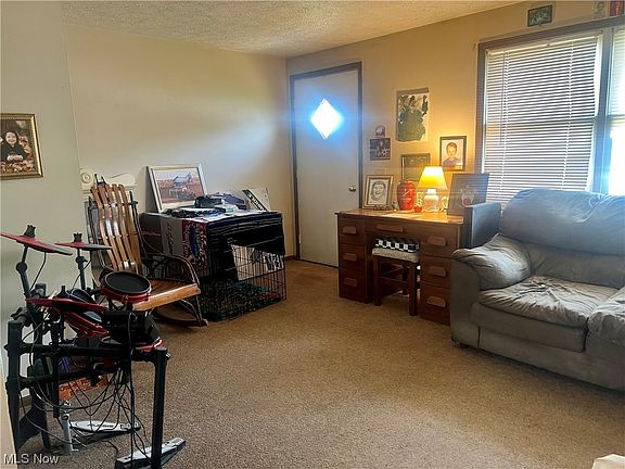 5th image of 173 Partridge St