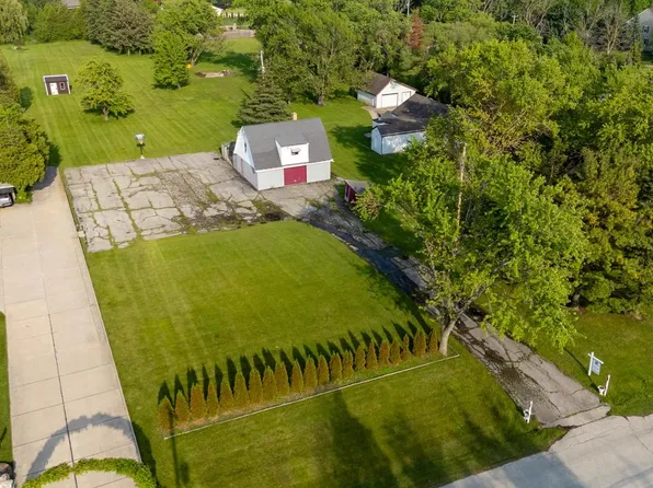 8646 South 35TH STREET, Franklin, WI 53132