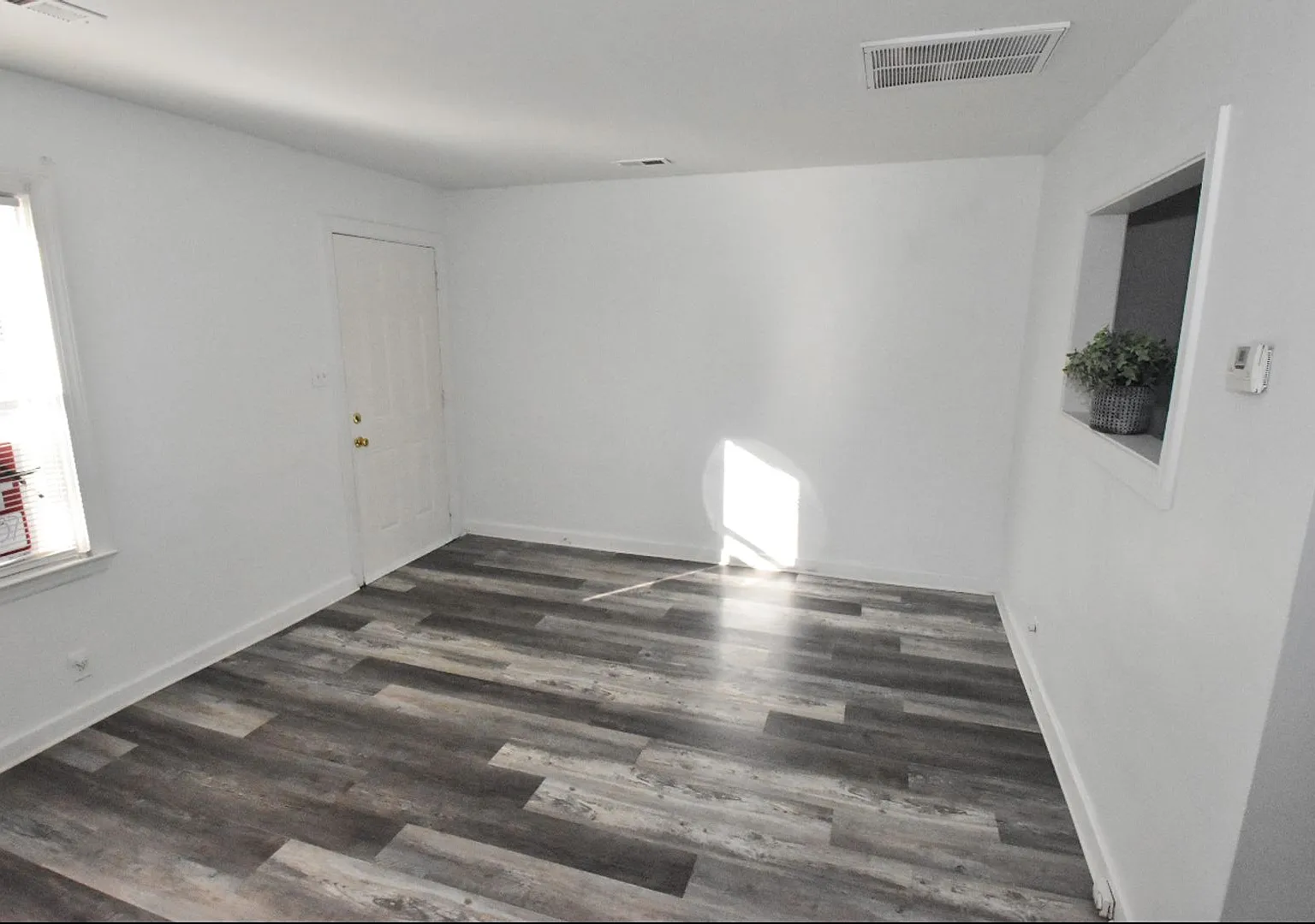 2120 Kennesaw Dr Unit 2 — Photo 2
