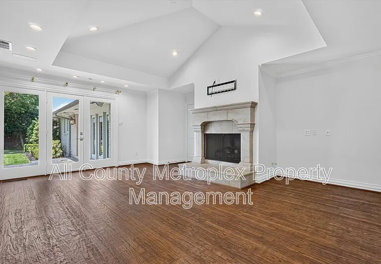 5804 Norway Rd — Photo 11