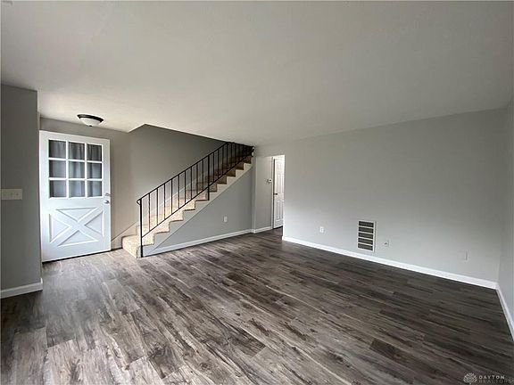 Spacious Living Room with NEW Floor