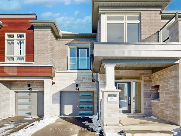 44 Schmeltzer Cres, Richmond Hill, ON L4E 1K9