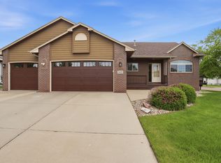 3420 S Fernwood Ave, Sioux Falls, SD 57110