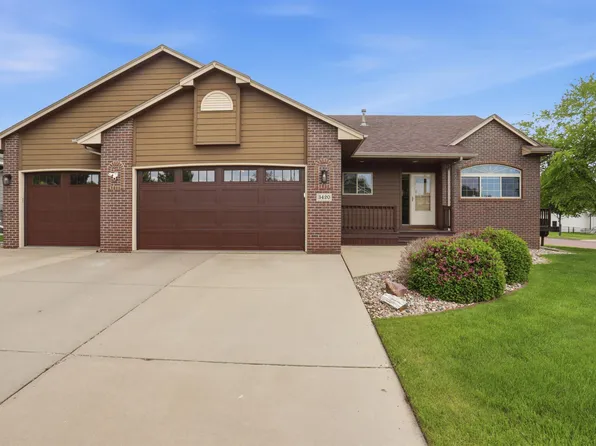 3420 S Fernwood Ave, Sioux Falls, SD 57110
